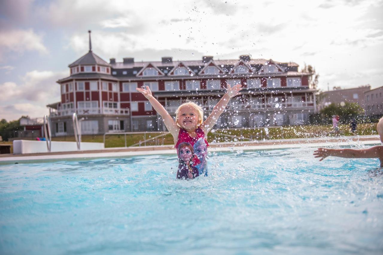 Grand Arctic Resort Överkalix エクステリア 写真